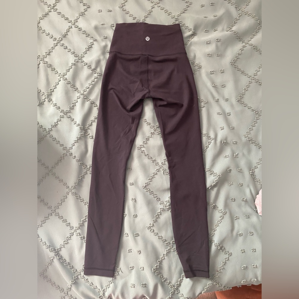 Lululemon Wunder Train High-Rise Tight 28" leggings